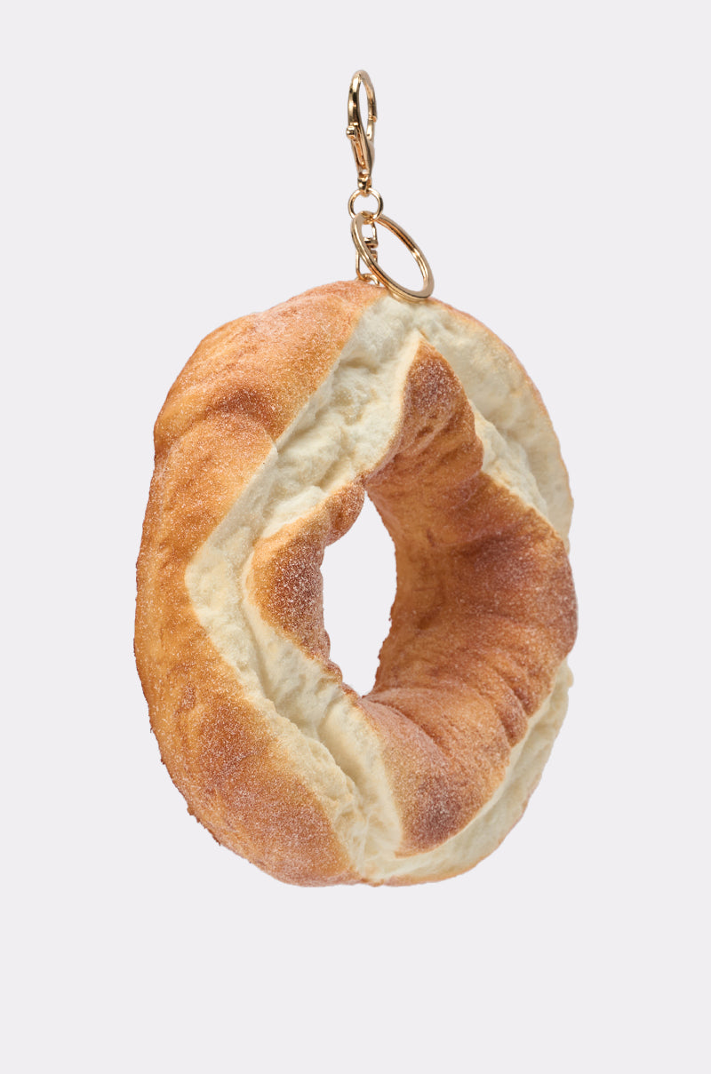 FRESHLY BAKED OVERSIZED KEYCHAIN