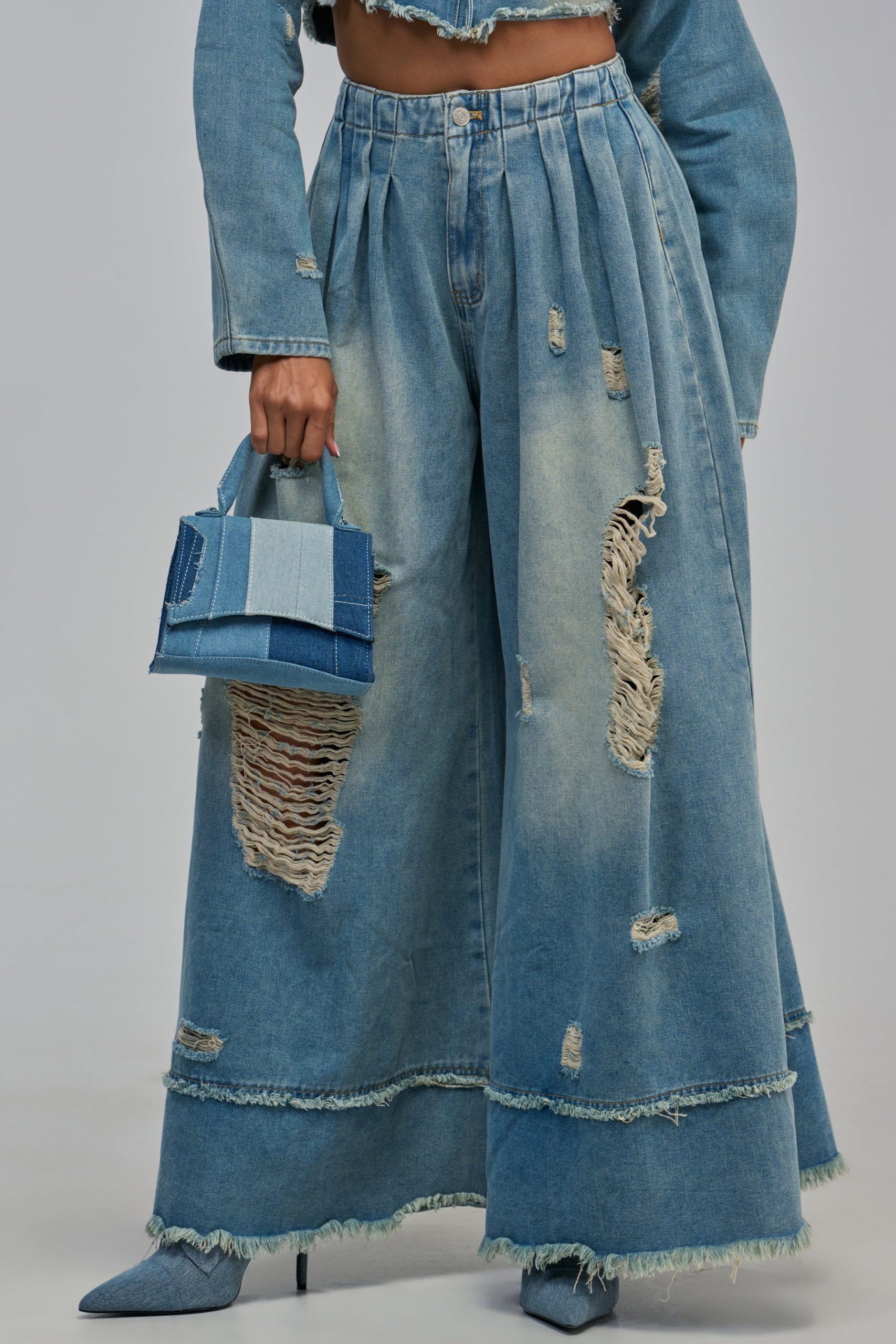 WIDE LEG DENIM IN MEDIUM BLUE DENIM - Image 2