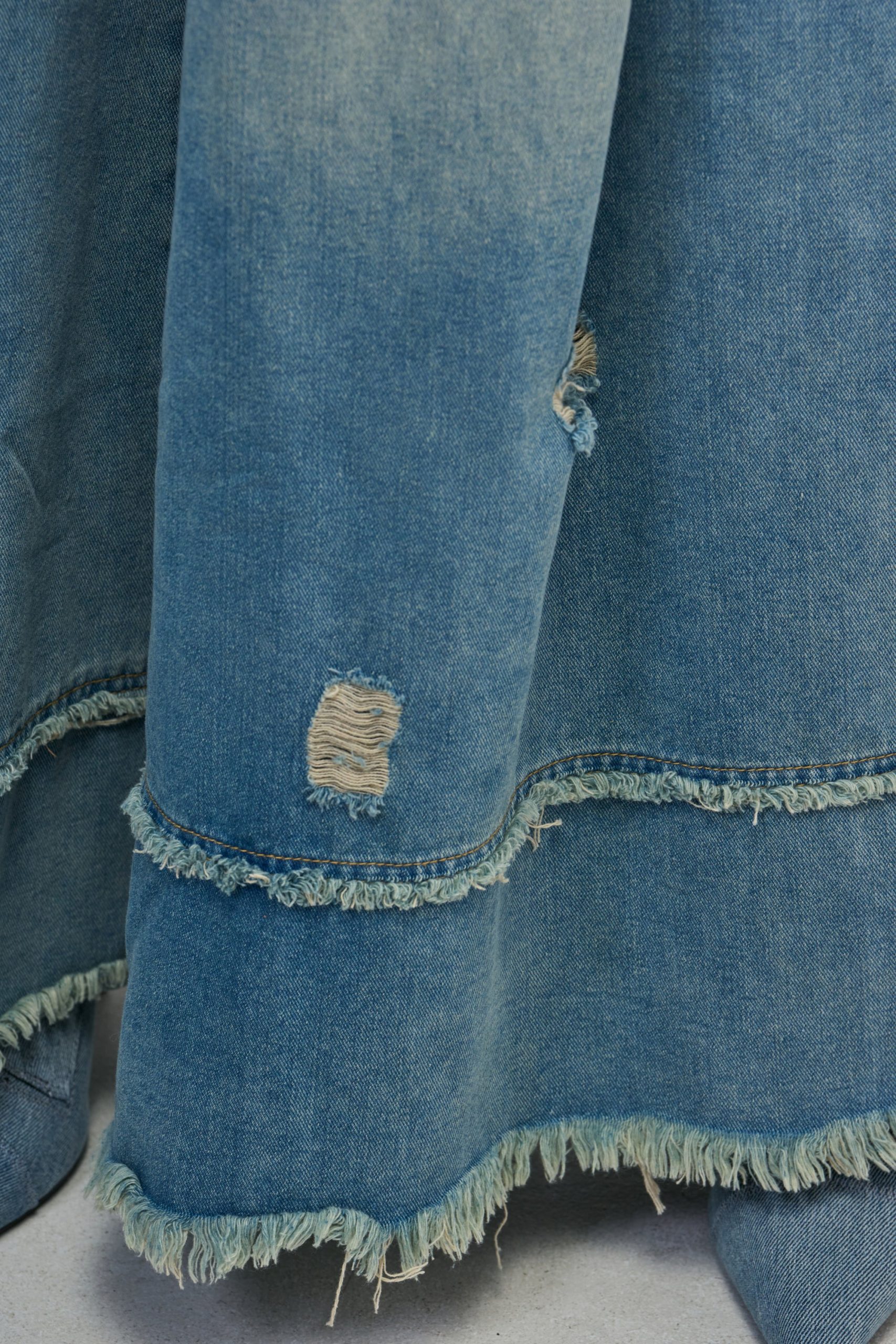 WIDE LEG DENIM IN MEDIUM BLUE DENIM - Image 7