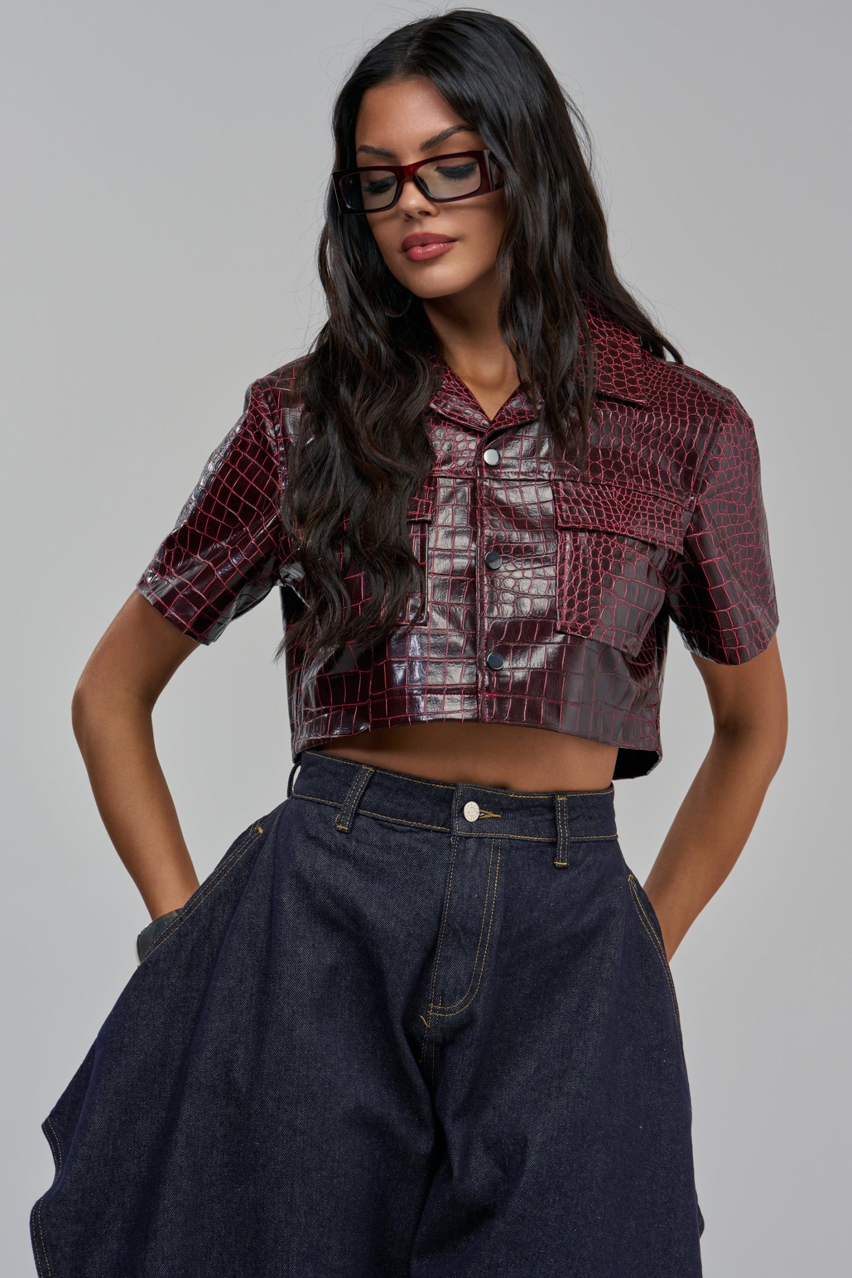 BORDEAUX CROC UTILITY CROP BUTTON DOWN - Image 9