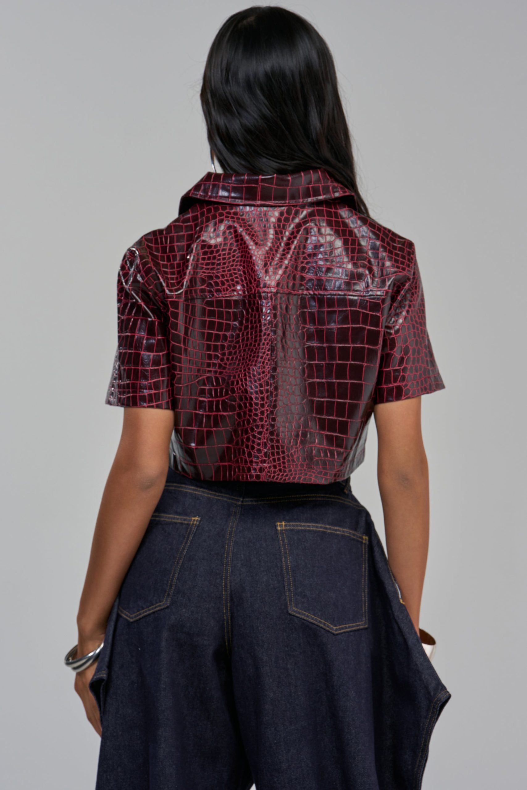 BORDEAUX CROC UTILITY CROP BUTTON DOWN - Image 8