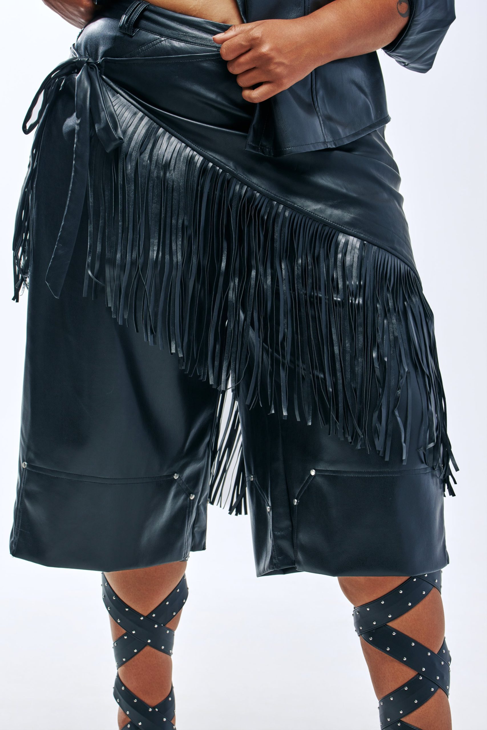 ALL THAT FRINGE TIE BELT
