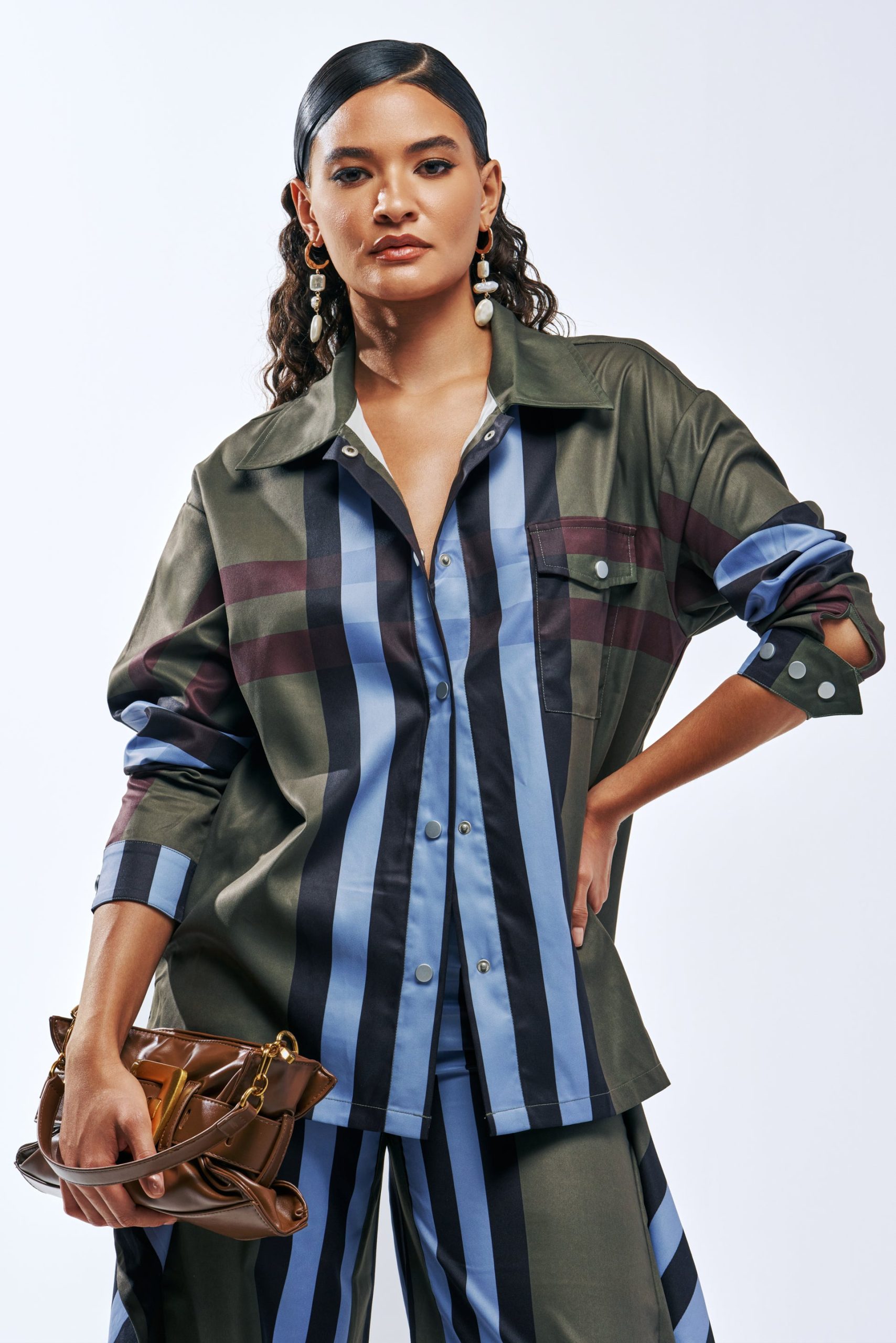 LUXURY LIFE PLAID BUTTON DOWN IN GREEN - Image 3