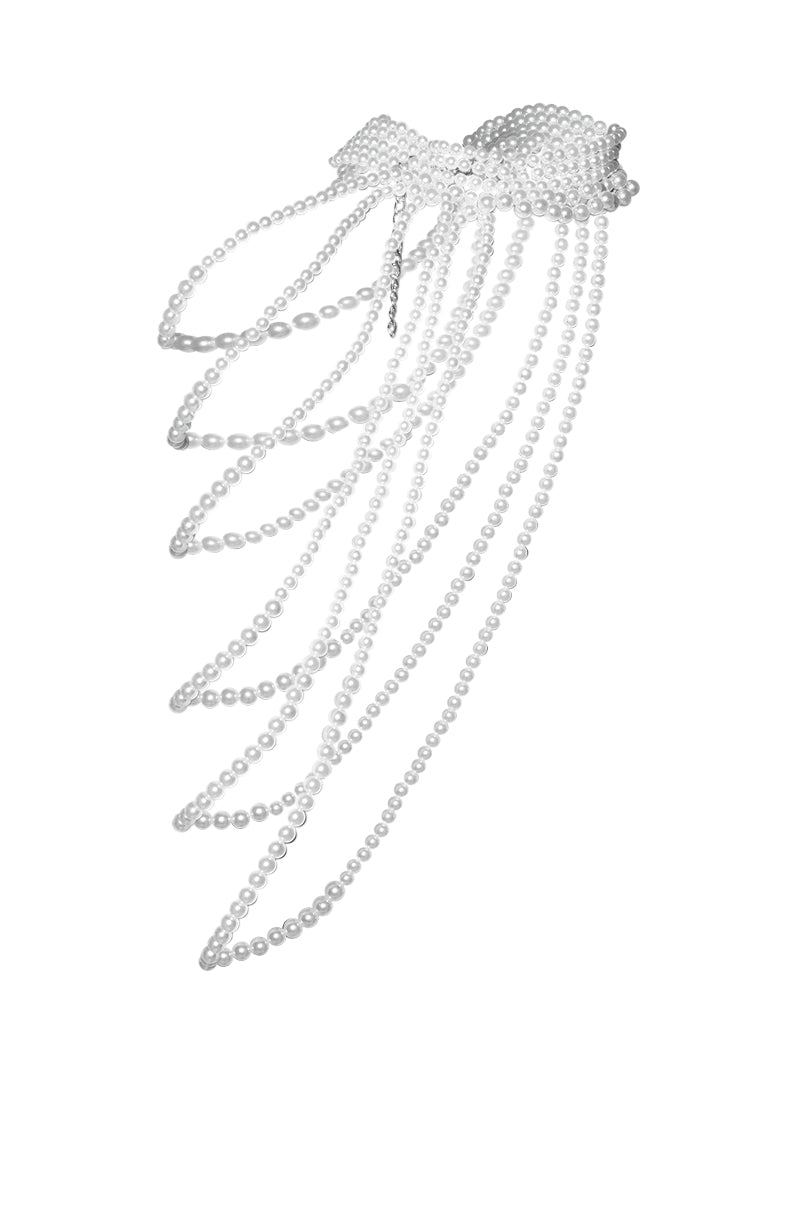 LIVING IN LUXURY PEARL SHOULDER CHAIN - Image 3